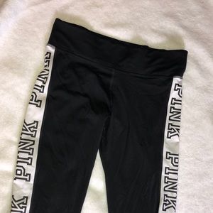 🖤VS PINK ULTIMATE LEGGINGS - MEDIUM🖤